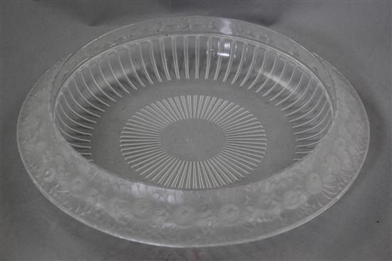 A Lalique Marguerites pattern dish, post-war, 33cm